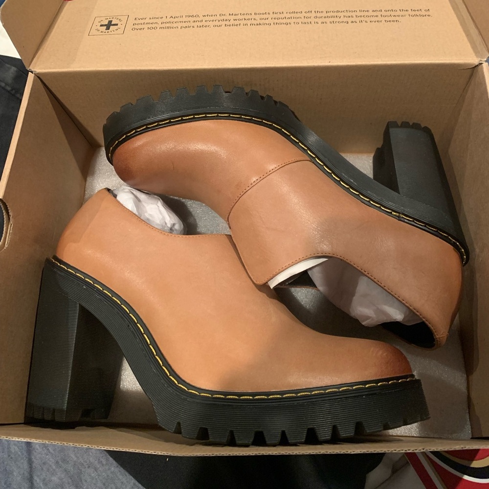 Dr. Martens Cordelia
